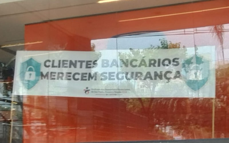 protesto itau segurança.jpeg?